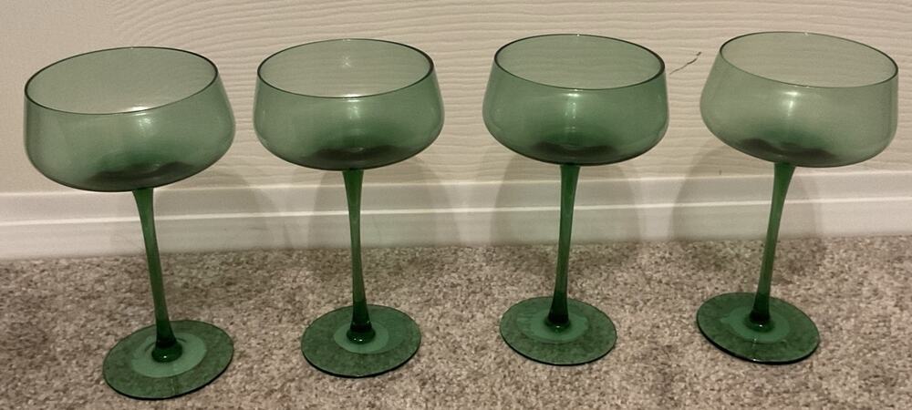 Threshold Green Cocktail Coupe Glasses 9.8 oz Set of 4 NIB Discontinued Teal